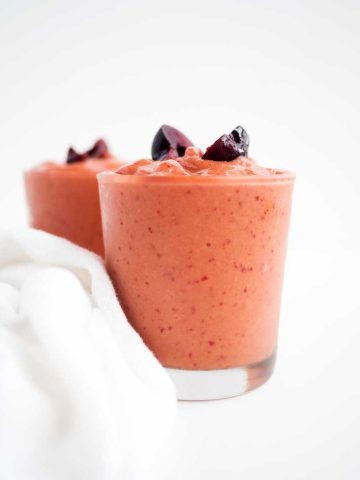 Cherry Maca Smoothie | The Kitchen Paper