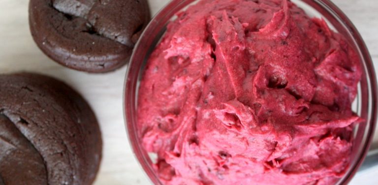 Berry Buttercream Frosting