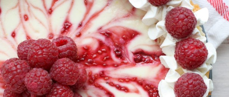 Skinny Raspberry Cheesecake