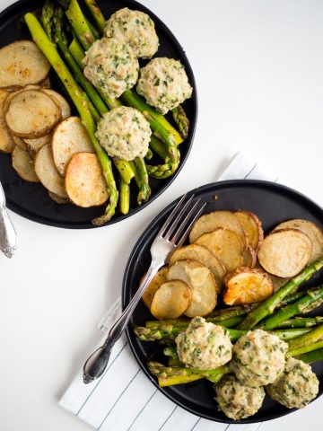 Lemongrass Chicken Kale Meatballs | thekitchenpaper.com