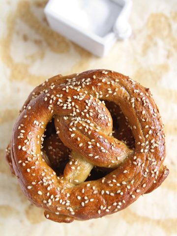 Soft Pretzels | thekitchenpaper.com